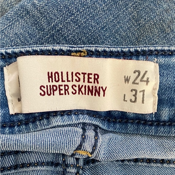 Hollister Super Skinny Distressed Jeans - Picture 6 of 6